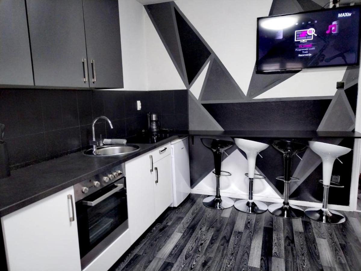 דירות סלינה Apartman Modric מראה חיצוני תמונה